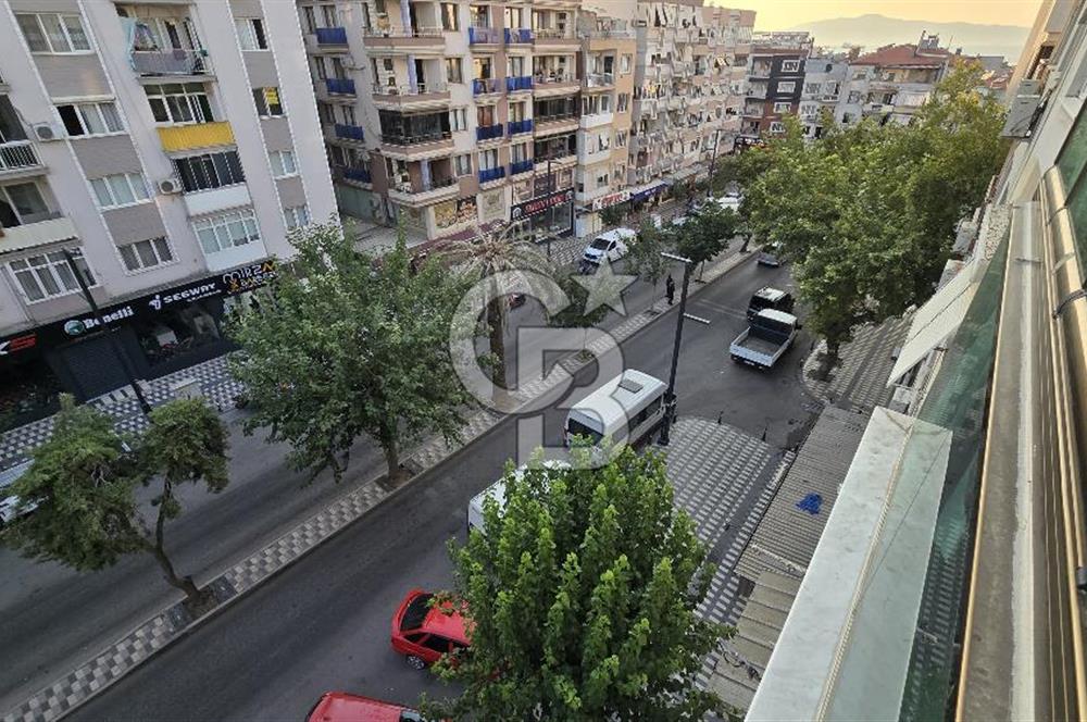 ALİAĞA KURTULUŞ MAH. ÇARŞININ İÇİNDE FULL TADİLATLI 2+1 DAİRE!