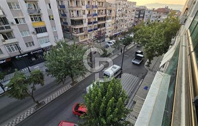 ALİAĞA KURTULUŞ MAH. ÇARŞININ İÇİNDE FULL TADİLATLI 2+1 DAİRE!