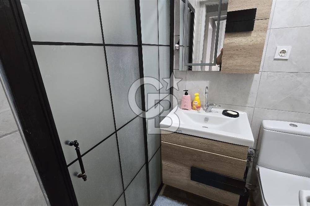 ALİAĞA KURTULUŞ MAH. ÇARŞININ İÇİNDE FULL TADİLATLI 2+1 DAİRE!