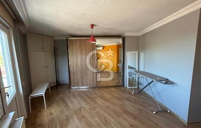 ÇENGELKÖY'DE BOĞAZ MANZARALI EŞYALI 2+1 KİRALIK DAİRE