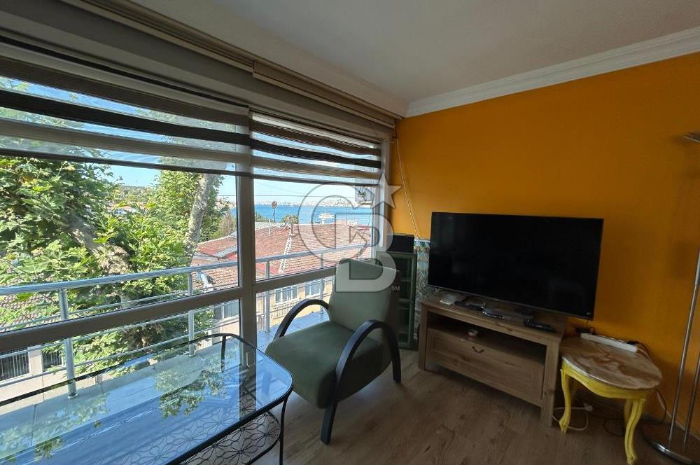 ÇENGELKÖY'DE BOĞAZ MANZARALI EŞYALI 2+1 KİRALIK DAİRE