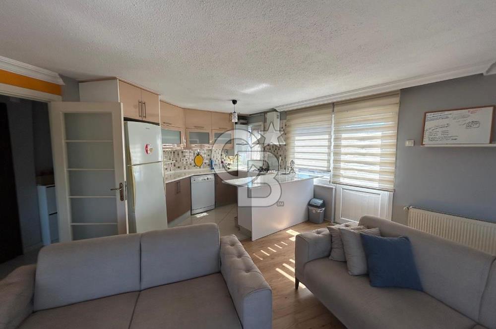 ÇENGELKÖY'DE BOĞAZ MANZARALI EŞYALI 2+1 KİRALIK DAİRE