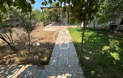 Urla Torasan Mahallesi 328 m2 Arsa İçerisinde Müstakil Ev