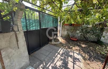 Urla Torasan Mahallesi 328 m2 Arsa İçerisinde Müstakil Ev