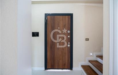 GÜMÜŞTEPE DE MERKEZİ KONUMDA 4+1 VİLLA