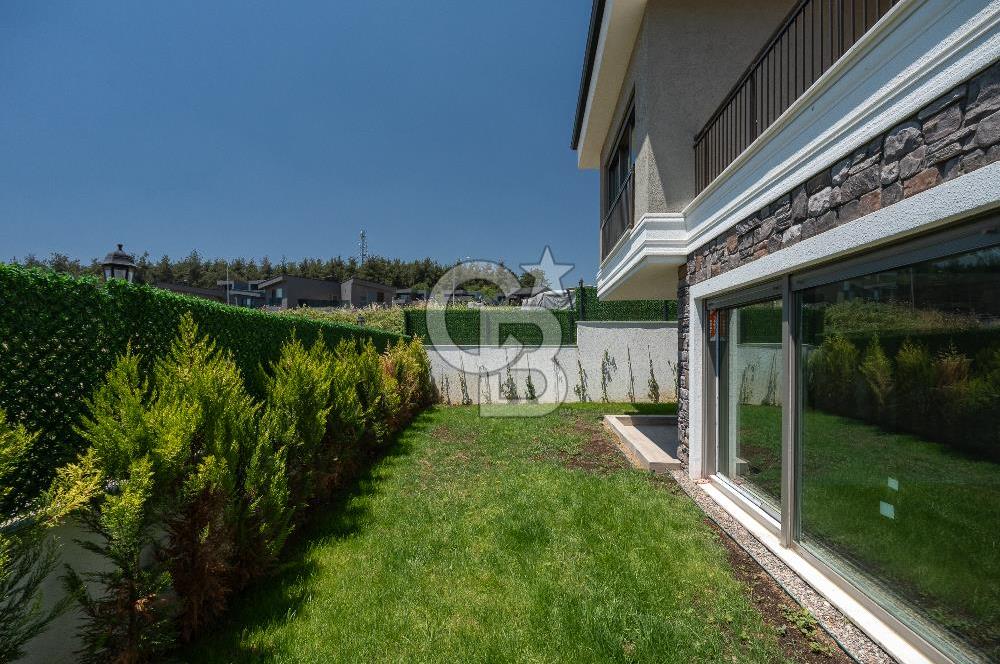 GÜMÜŞTEPE DE MERKEZİ KONUMDA 4+1 VİLLA