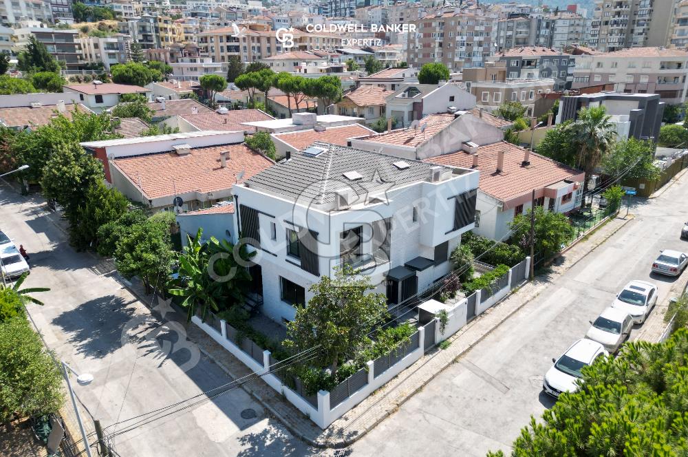 Balçova Satılık 3+1 Villa Agora Avm Karşısında