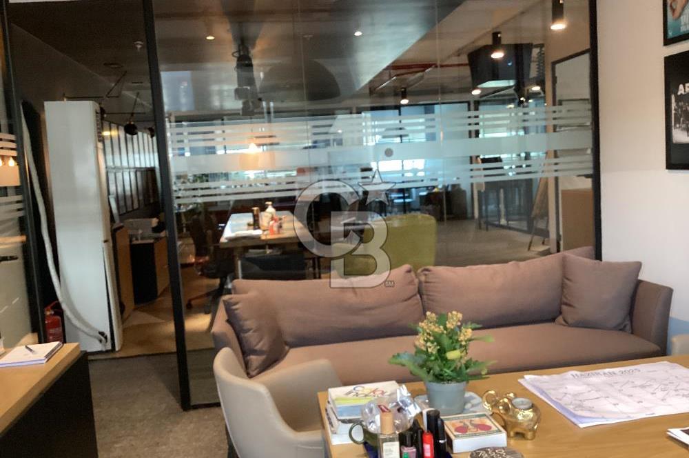 Esentepe Mahallesi Harmancı Giz Plaza’da 500m2 Satılık Kat