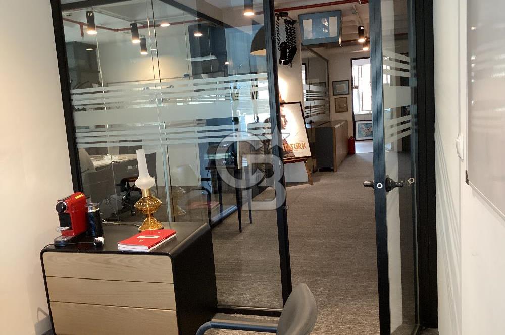 Esentepe Mahallesi Harmancı Giz Plaza’da 500m2 Satılık Kat