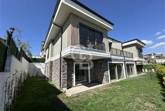 GÜMÜŞTEPE DE MERKEZİ KONUMDA 4+1 VİLLA