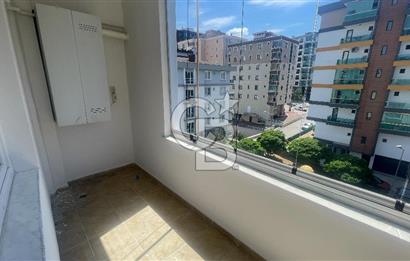 YENİ MAHALLE TRAMVAY DURAĞINA 1 DK KİRALIK 3+1 DAİRE