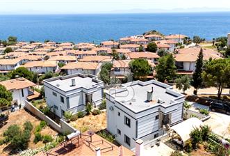 MİLAS ÖREN DENİZ MANZARALI SAHİLE YAKIN SIFIR 2+1 ÜST KAT DAİRE