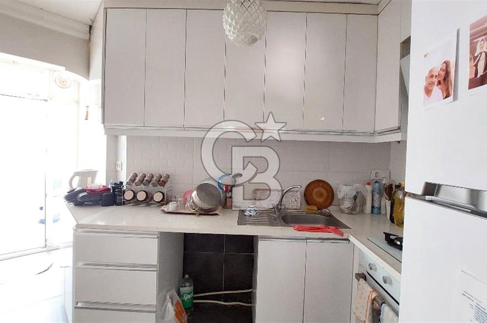 Bayraklı Mansuroğlu Mahallesinde Tadilatlı 3+1 Kiralık Daire