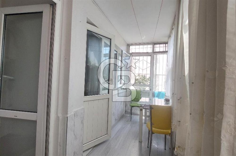 Bayraklı Mansuroğlu Mahallesinde Tadilatlı 3+1 Kiralık Daire