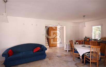 Çeşme Paşalimanı Folkart'a komşu site içi satılık villa fırsatı