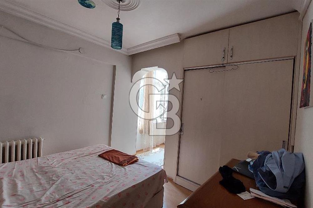 Bayraklı Mansuroğlu Mahallesinde Tadilatlı 3+1 Kiralık Daire