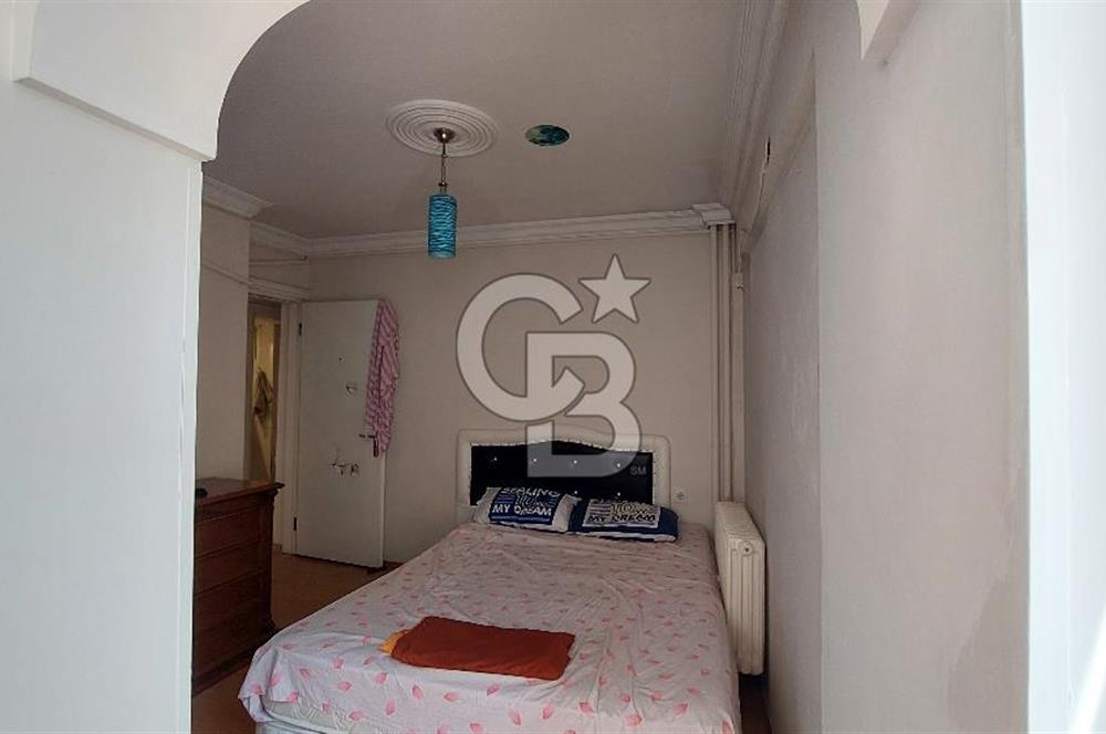 Bayraklı Mansuroğlu Mahallesinde Tadilatlı 3+1 Kiralık Daire