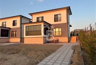 Sünlü Mah., Semtin En Göz Alıcı, 200 m²,4+1, Satılık Villa