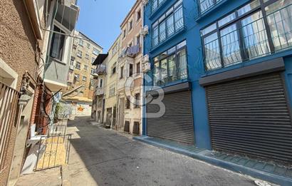 Taksim Meydan'a Yakın Otel Yapımına Uygun, Satılık Fırsat Bina