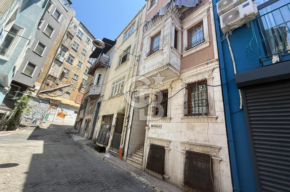 Taksim Meydan'a Yakın Otel Yapımına Uygun, Satılık Fırsat Bina