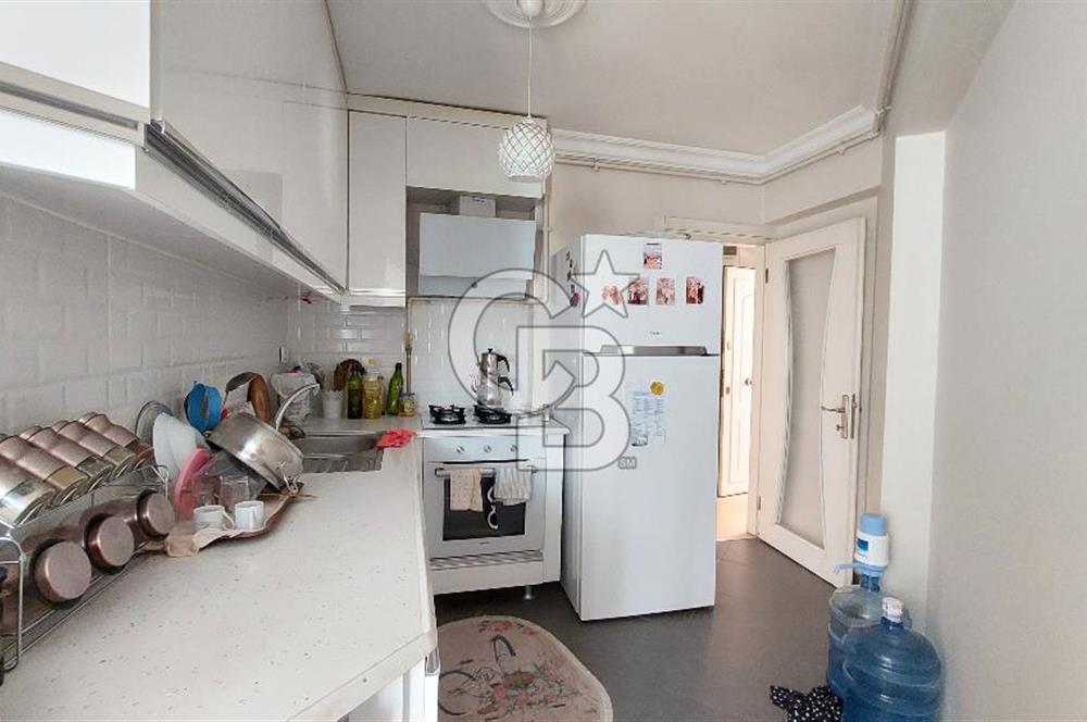 Bayraklı Mansuroğlu Mahallesinde Tadilatlı 3+1 Kiralık Daire
