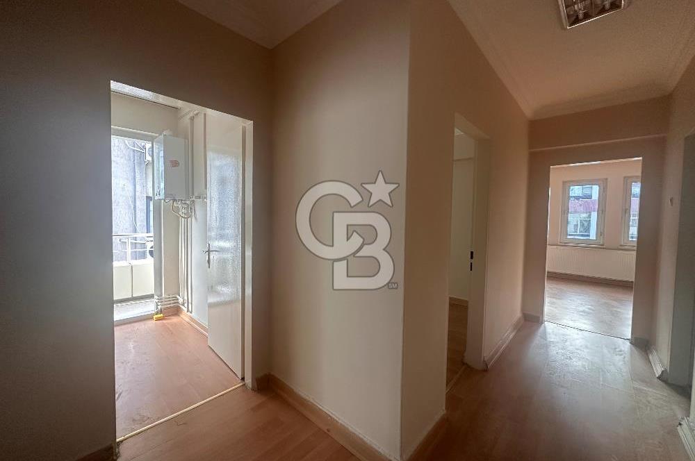 Menekşe-2'de Asansörlü İş Merkezinde Kiralık 2+1 Ofis