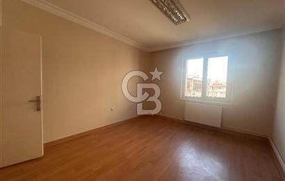 Menekşe-2'de Asansörlü İş Merkezinde Kiralık 2+1 Ofis
