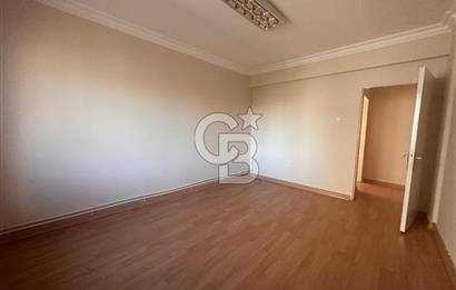 Menekşe-2'de Asansörlü İş Merkezinde Kiralık 2+1 Ofis