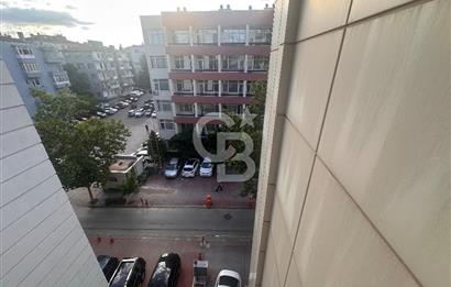 Menekşe-2'de Asansörlü İş Merkezinde Kiralık 2+1 Ofis