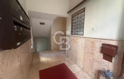 Menekşe-2'de Asansörlü İş Merkezinde Kiralık 2+1 Ofis