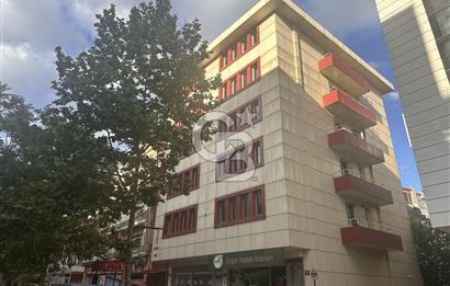 Menekşe-2'de Asansörlü İş Merkezinde Kiralık 2+1 Ofis
