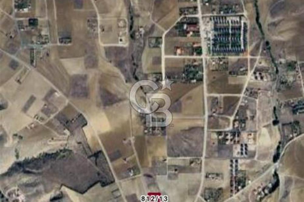 Karşıyaka Lalahan'da 2352 m2 Tek ve Kök Tapu Satılık Arsa
