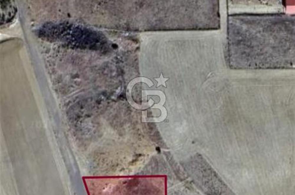 Karşıyaka Lalahan'da 2352 m2 Tek ve Kök Tapu Satılık Arsa