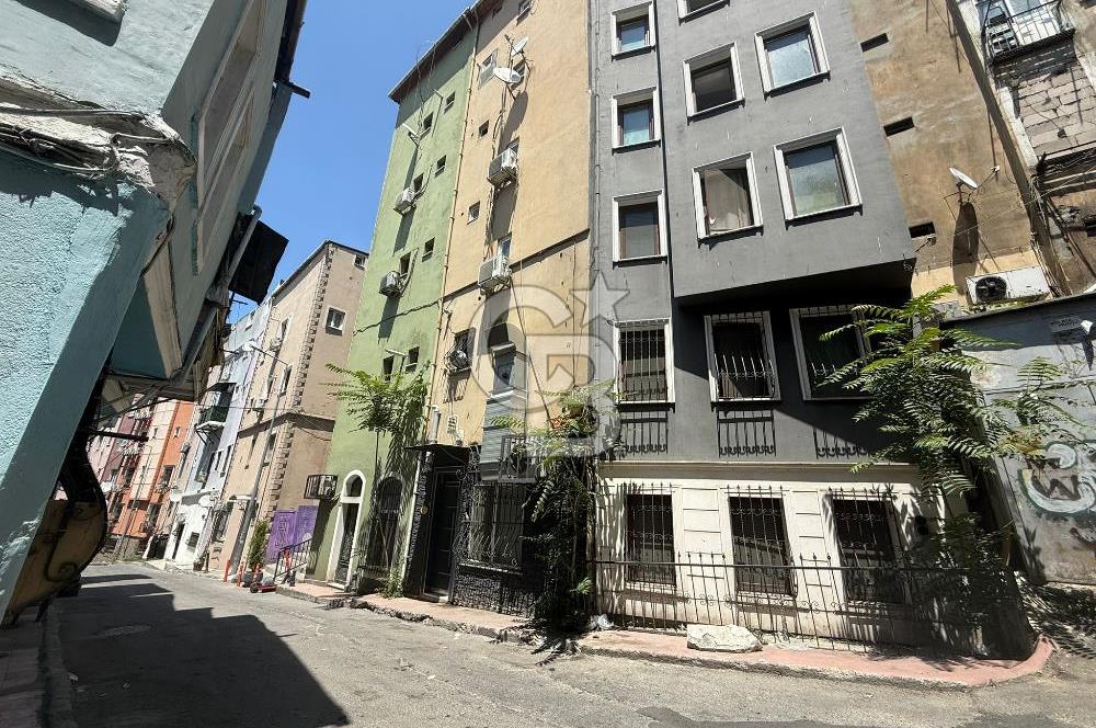 Taksim Meydan'a Yakın Otel Yapımına Uygun, Satılık Fırsat Bina