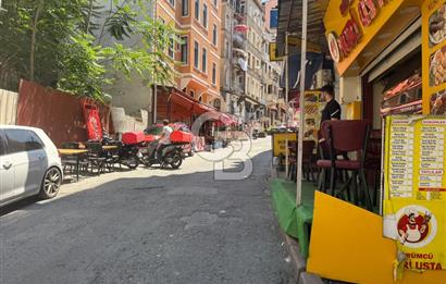 Taksim Meydan'a Yakın Otel Yapımına Uygun, Satılık Fırsat Bina
