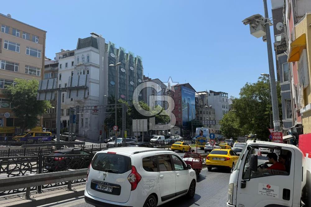 Taksim Meydan'a Yakın Otel Yapımına Uygun, Satılık Fırsat Bina