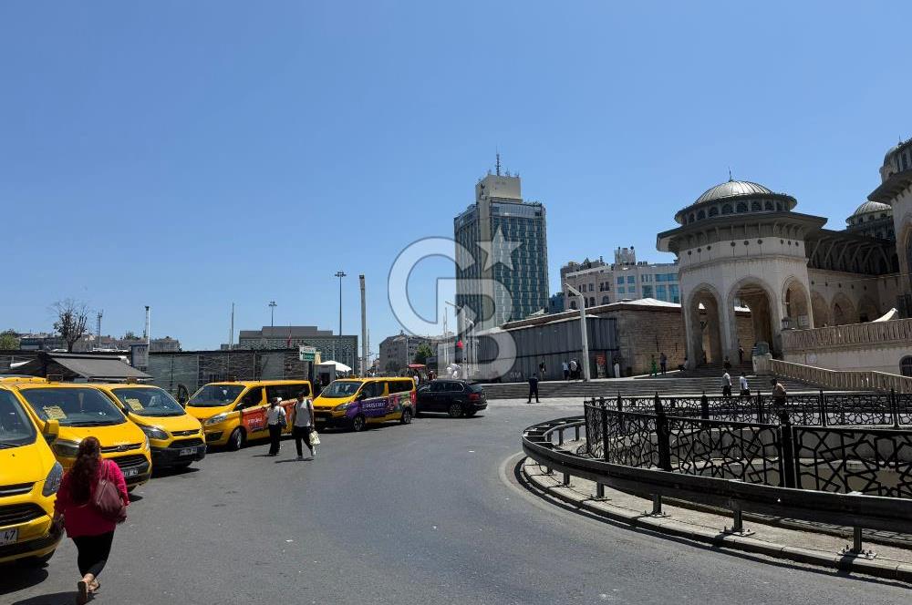 Taksim Meydan'a Yakın Otel Yapımına Uygun, Satılık Fırsat Bina