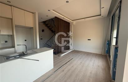 YENİ FOÇADA SATILIK 4+1 VİLLA