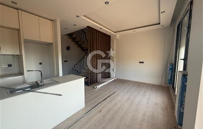 YENİ FOÇADA SATILIK 4+1 VİLLA