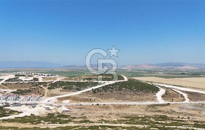 Villakent Göktürk'ün en güzel arsalarından 368 m2 hakim tepede..