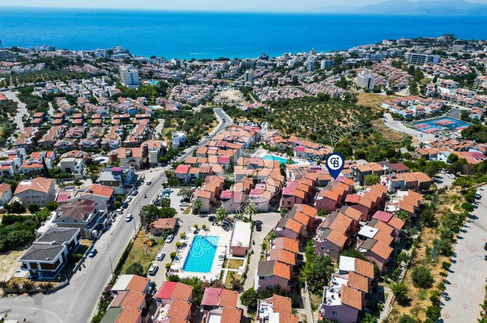 KUŞADASI KADINLAR DENİZİ SATILIK 4+1 TERASLI VİLLA