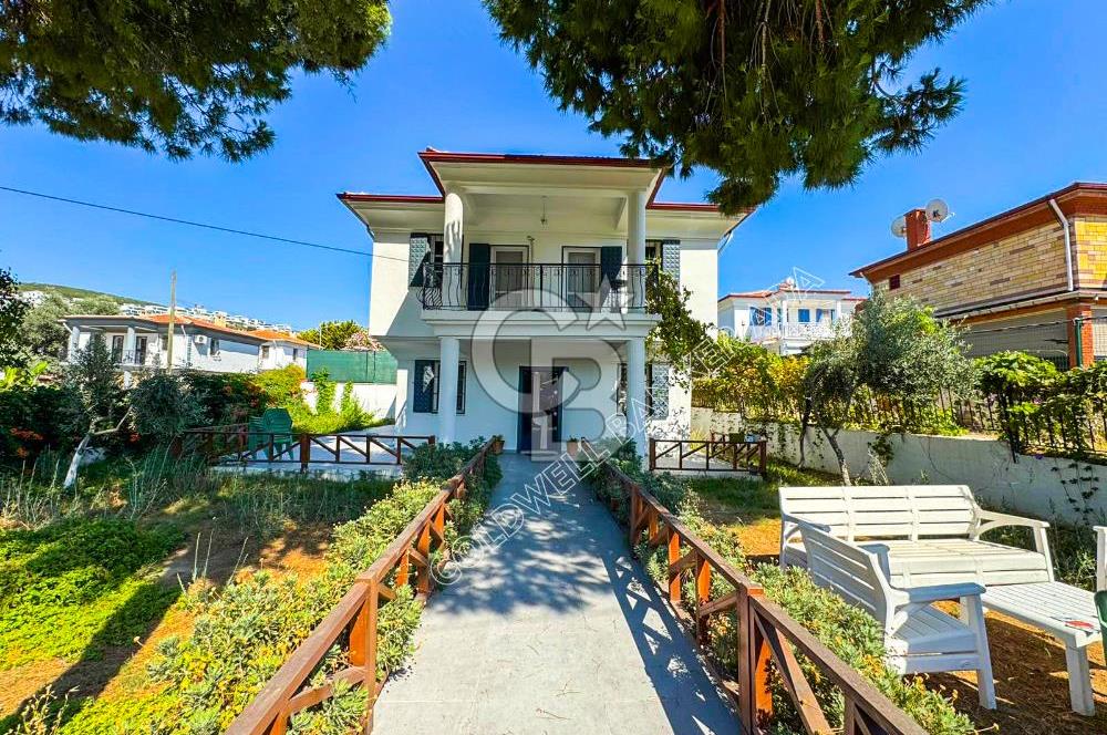 KUŞADASI KUŞTUR ANA YOL ÜZERİ KİRALIK İŞ YERİ