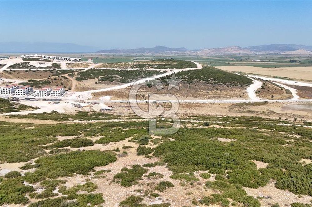 Villakent Göktürk'ün en güzel arsalarından 368 m2 hakim tepede..