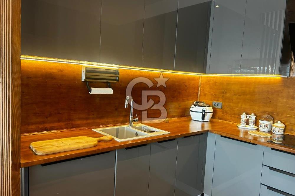 MAHALL BOMONTİ İZMİR'DE DENİZ MANZARALI 1+1 SATILIK DAİRE