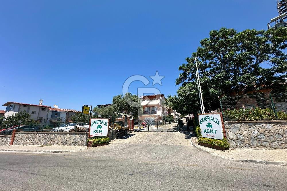 KUŞADASI KADINLAR DENİZİ SATILIK 4+1 TERASLI VİLLA