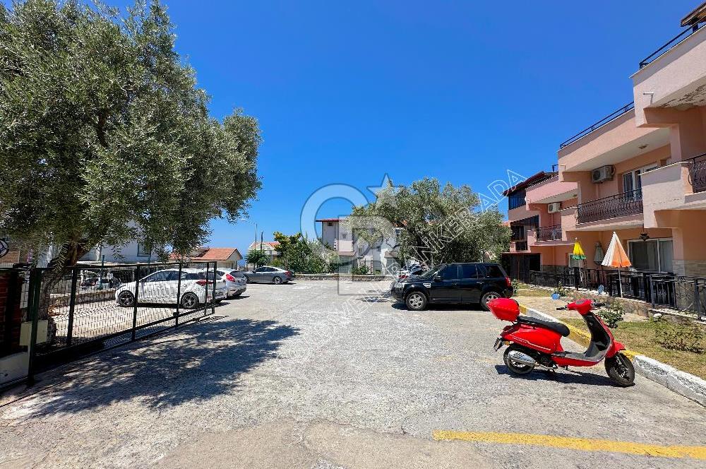 KUŞADASI KADINLAR DENİZİ SATILIK 4+1 TERASLI VİLLA