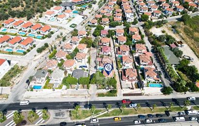 KUŞADASI KUŞTUR ANA YOL ÜZERİ KİRALIK İŞ YERİ
