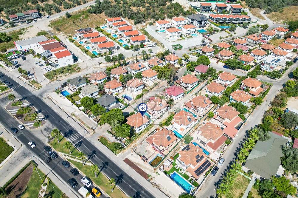 KUŞADASI KUŞTUR ANA YOL ÜZERİ KİRALIK İŞ YERİ