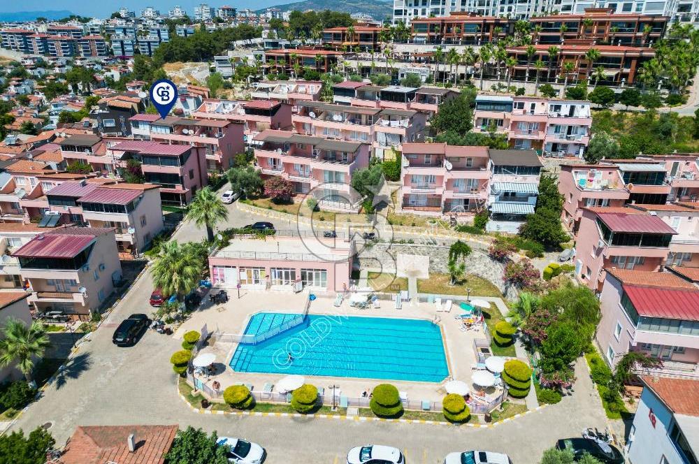 KUŞADASI KADINLAR DENİZİ SATILIK 4+1 TERASLI VİLLA
