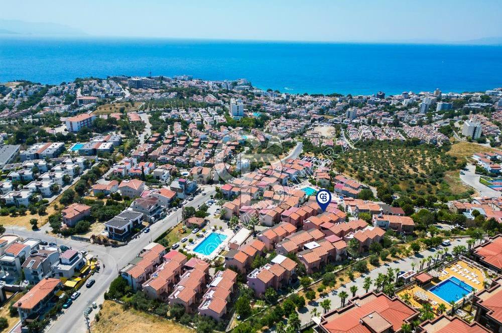 KUŞADASI KADINLAR DENİZİ SATILIK 4+1 TERASLI VİLLA